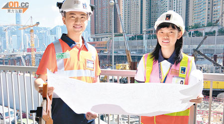 陳俊昇（左）及劉倩珊（右）均認為完成工程帶來的滿足感很大。