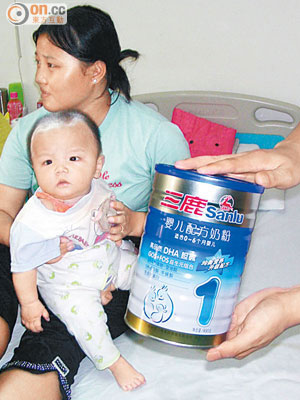 三鹿毒奶粉導致近三十萬名嬰幼兒患腎結石。（資料圖片）
