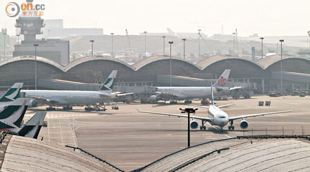 香港國際機場擬興建第三條跑道。（資料圖片）