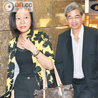 報告不點名批評貪湯多次帶同與活動不相關的女友陳詠梅（左）出席廉署飯局，且大多沒有付款。（資料圖片）