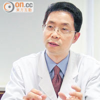 劉宇龍指結合中醫治療癌症能紓緩化療引起的副作用。