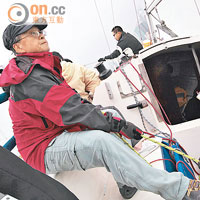 謝鴻興認為出海期間，乘客也不應靠近船邊。（資料圖片）
