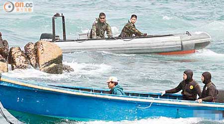 漁民認為警方應加強執法，防止有人潛入本港水域犯案。