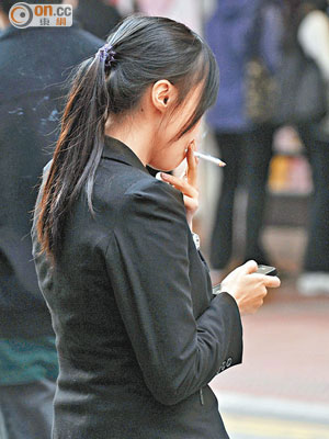 吸煙可致癌，七成亞洲肺癌個案與吸煙有關，但亦有三成人並非煙民。（資料圖片）