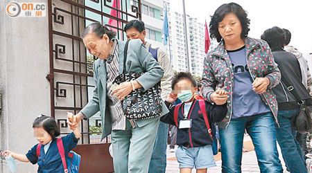 培正小學幼稚園呼籲學生戴口罩。（胡家豪攝）