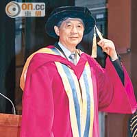 資深外交家吳建民亦獲頒榮譽人文學博士。