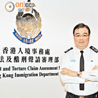 馮伯豪指一百七十名人員已全數接受相關訓練，為將會推出的「三合一」審核機制作好準備。（陸智豪攝）