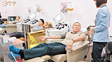香港紅十字會輸血服務中心昨呼籲O+或A+血型市民捐血。