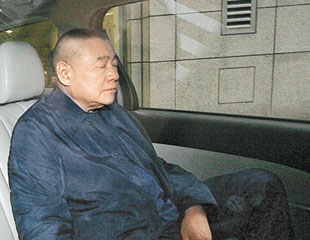 劉鑾雄羅傑承罪成囚5年3個月