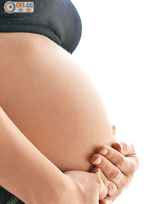 長期使用指甲油可能觸發孕婦流產或誕下畸胎。（資料圖片）