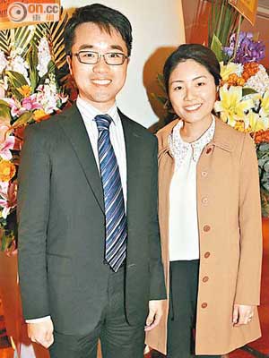施俊輝（左）同太太Karen（右）諗住暑假補度蜜月。