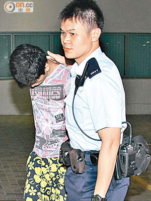 青年涉嫌襲警、拒捕及藏毒被捕。（葉嘉文攝）