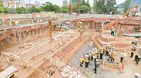 港鐵及古蹟辦今日會到九龍城區議會交代沙中線考古進展及發現。