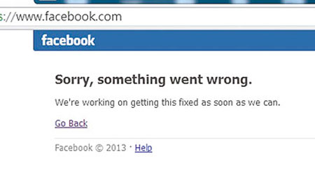 facebook昨午癱瘓半小時，只顯示道歉訊息。（互聯網圖片）