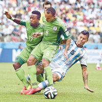 尼日利亞（綠衫）輸波，但仍出線16強。