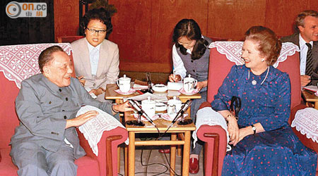 李飛昨重提鄧小平（左）和戴卓爾夫人於八十年代的對話。