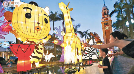 尖沙咀文化中心露天廣場將舉行「世界民族風情畫」綵燈展覽。