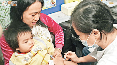 長者及小童是高危人士，應盡快接種流感疫苗。