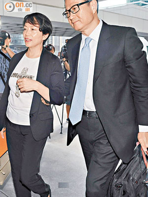 許步明（左）確認丈夫陳茂波（右）將不會出庭作供。