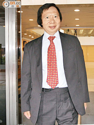 郭炳江昨首日出庭自辯，便大爆兄長郭炳湘遭綁架的經歷。