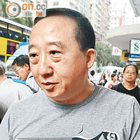馬先生（地產業）：「美國對付華爾街佔領行動，將示威者打到頭破血流，相反香港警察已經好克制。」