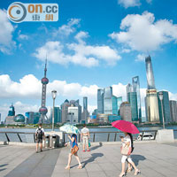 內地官媒強調香港經濟角色非取代不了，內地仍有上海（圖）、深圳等開放城市可用。