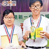 趙曼瑩（左）及葉建鈞（右）同奪三等獎。