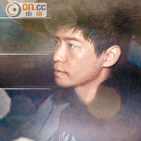 被告岑敖暉（圖）、黃之鋒和黃浩銘昨日被警方押解到法院應訊。