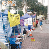 英領館<br>兩名曾於英國領事館外示威的香港學生，獲邀赴英向下議院外委會表達意見。