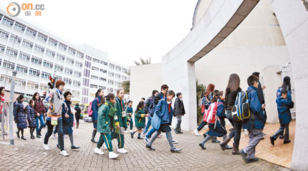 當局增加資助鼓勵本地與內地學校結盟姐妹學校。（蕭毅攝）