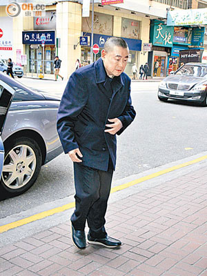劉鑾雄去年三月被澳門初級法院裁定行賄及清洗黑錢罪成，他昨日如常到灣仔午膳。