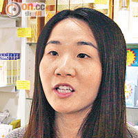 楊小姐（化妝品店）：「佔領行動之後年輕顧客大幅減少，生意根本未復元氣」