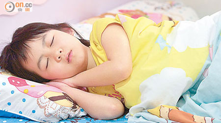 研究發現睡眠習慣會影響體重。