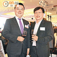 互聯網專業協會會長洪為民（左）與立法會資訊科技界前議員譚偉豪傾吓香港科技發展前景。