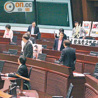 泛民拉布阻礙政府施政及香港發展，勢於未來兩場選舉受到懲罰。