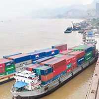 中國沿海港口發展料將產生巨大經濟利益。（互聯網圖片）