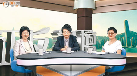 蔣麗芸（左）與黃碧雲（右）出席「ontv東網電視」節目《正反論壇》討論鉛水事件。
