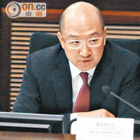 十二次政制事務委員會會議，譚志源僅出席兩次。