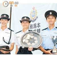 （左起）李易霖、戴寶兒及劉遠強均是新一期警察學院畢業獲獎學員。