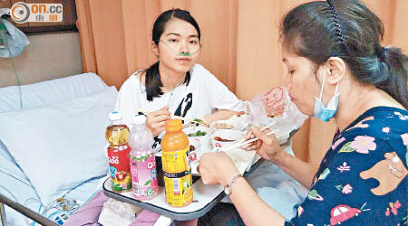 十九歲勞美蘭（左）的左肺情況轉差，急需移植遺體肺臟。（資料圖片）