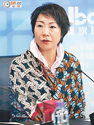 香港旅遊業僱員總會理事長梁芳遠