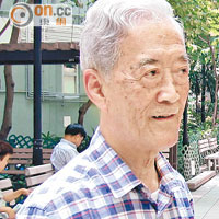 街坊點睇<br>吳先生： 「希望呢度嘅管理可以改善吓，最好增加多啲設施。」