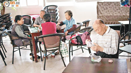 內地「養兒防老」觀念漸被「養女防老」所取代。