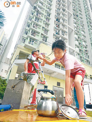 專家指鉛水對兒童的影響不容忽視。（資料圖片）