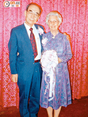葉錫恩與杜學魁一九八五年結婚，當時葉錫恩七十一歲，杜學魁六十三歲。