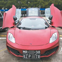 涉案的McLaren跑車市值高達四百五十六萬港元。（互聯網圖片）