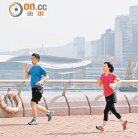 經常跑步容易造成膝關節軟骨磨損。（資料圖片）
