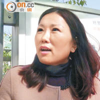 王小姐（粉嶺居民）：「本身物業已經完成供款，對自己沒有影響，若明年同區物業跌兩成會入市。」