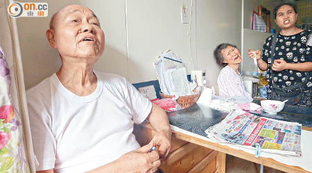 秦世華（左）現與患有漸凍症的太太（右）相依為命。（資料圖片）