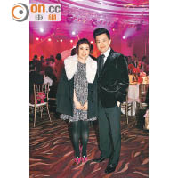 香港青年聯會成員許穎嘉（左）與丈夫何兆剛不時亮相慈善活動。
